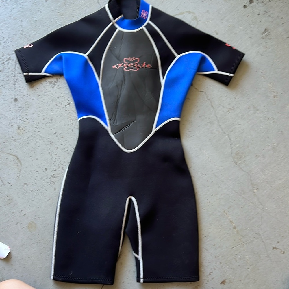 Execute wetsuit